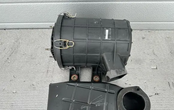 Nissan Terrano Air filter box 165002X800 165542X800
