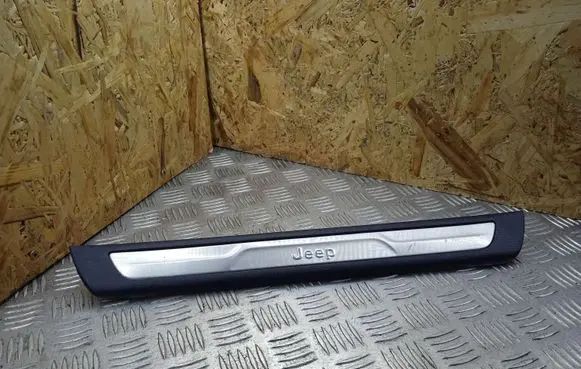 Jeep Grand Cherokee Other sill/pillar trim element 1NC81LC5AB