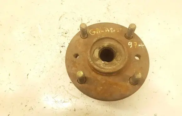 Mitsubishi Galant Front wheel hub