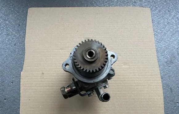 Nissan Patrol Y61 Power steering pump 49110VC100