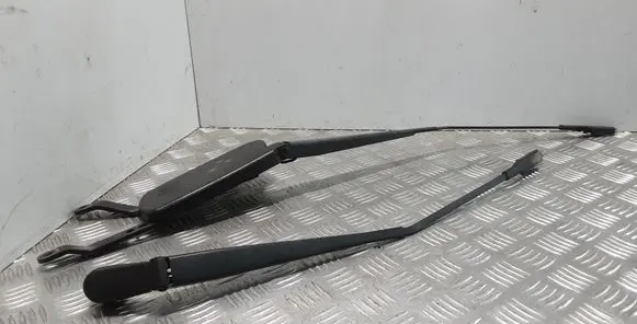 Mercedes-Benz R W251 Front wiper blade arm A2518200740 A2518200840