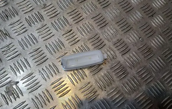 Audi A3 S3 8V Front seat light 4H0947105D