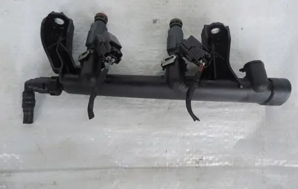 Opel Crossland X Fuel main line pipe 9816955780