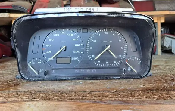 Volkswagen Golf III Speedometer (instrument cluster) 1H6919033L 89652469