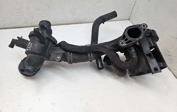 Engine coolant pipe/hose