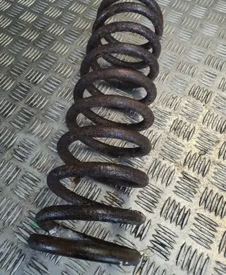 Jeep Grand Cherokee (WK) Rear coil spring