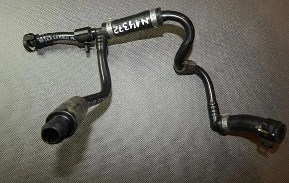 Audi RS5 Vacuum line/pipe/hose 8T0611939A