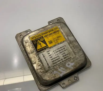 Mercedes-Benz E W211 Headlight ballast module Xenon 5DC00906000 A2118708826 A1648205326