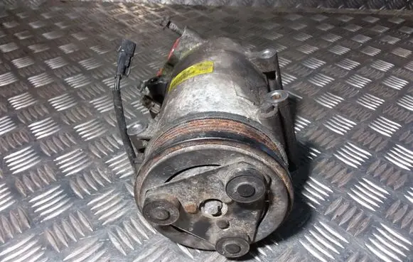 Ford Focus C-MAX Air conditioning (A/C) compressor (pump)