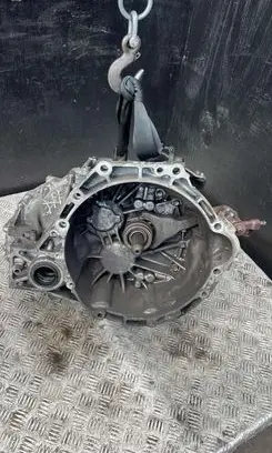 Toyota Avensis T270 Manual 6 speed gearbox 3030020B31