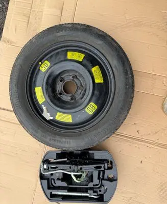 Peugeot 308 R16 spare wheel