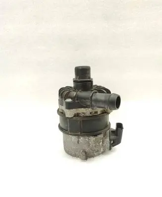 Volvo XC60 Water pump 31338399 701360560