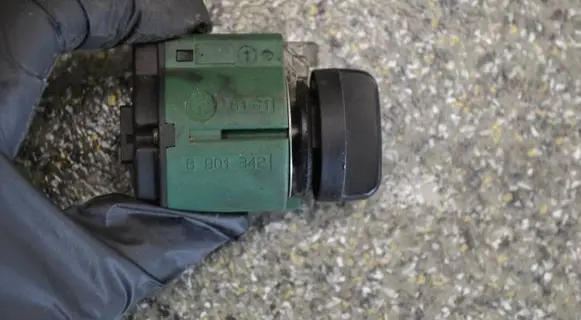 BMW 5 E39 Light switch 6901342