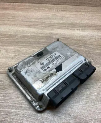 Seat Leon (1M) Engine control unit/module ECU 038906012CA 0281010230