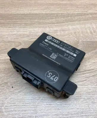 Volkswagen PASSAT B6 Gateway control module 3C0907530C 3C0907951A