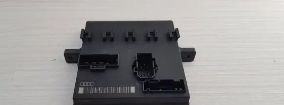 Audi A4 S4 B6 8E 8H Comfort/convenience module 8E0907279C