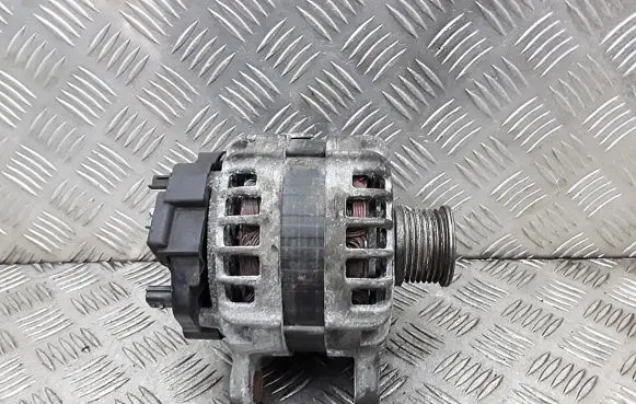 Nissan Qashqai Generator/alternator 231004BE0BF
