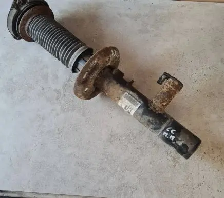 Volkswagen PASSAT CC Front shock absorber/damper 3C0413031D 08W285 31011842