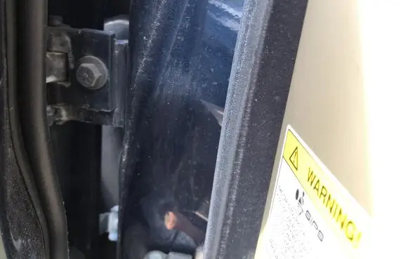 Volvo XC90 Front door upper hinge