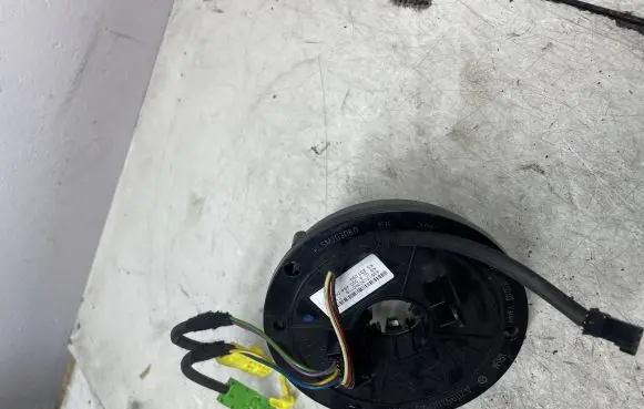 Mercedes-Benz C W203 Airbag slip ring squib (SRS ring) A0004640618 KS203093 43517030340119