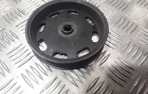 Volkswagen Golf V Crankshaft pulley 03C105255A