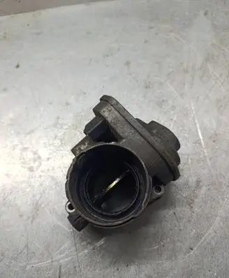 Volkswagen Touran I Throttle valve 038128063G