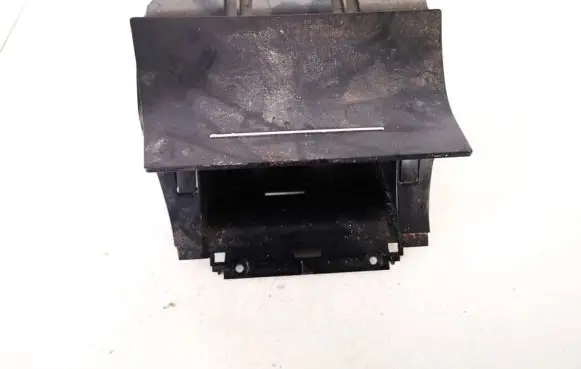 Car ashtray