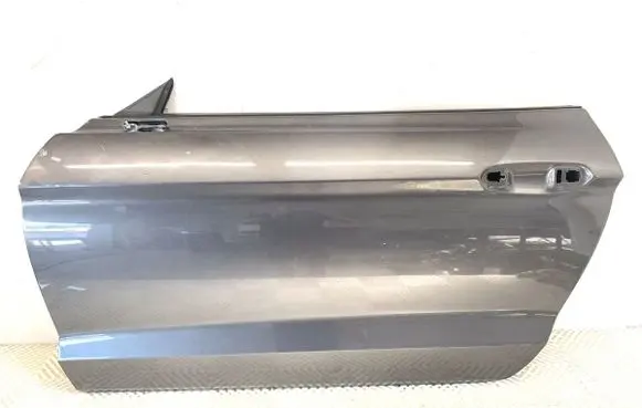 Ford Mustang VI Front door