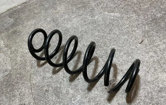 Audi A3 8Y Rear coil spring 5Q0511121