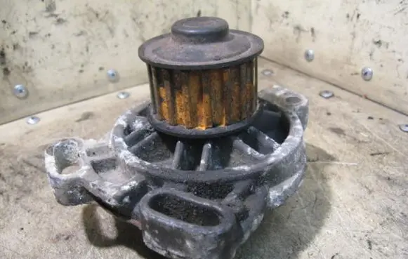 Volkswagen Transporter - Caravelle T4 Water pump