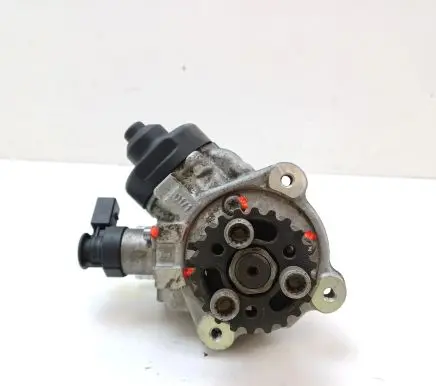 Volkswagen Amarok Fuel injection high pressure pump 03L130755A 0445010508
