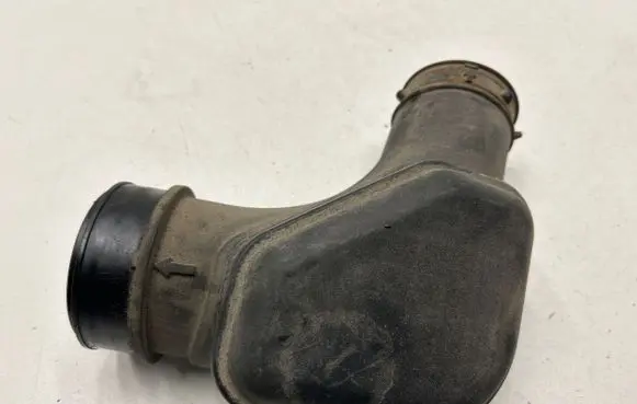 KIA Sportage Air intake duct part 281382Y310
