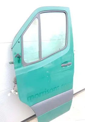 Mercedes-Benz Sprinter W907 W910 Front door