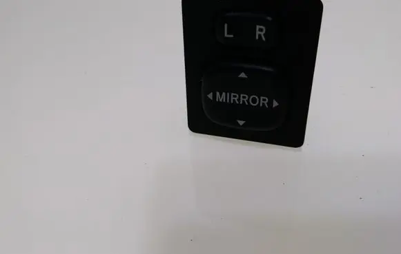 Toyota Corolla Verso E121 Wing mirror switch 183574