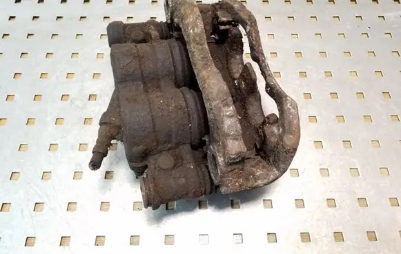 Iveco Daily 35 - 40.10 Front brake caliper