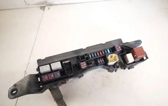 Toyota Corolla E120 E130 Fuse box set