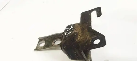Dacia Sandero Engine mount bracket