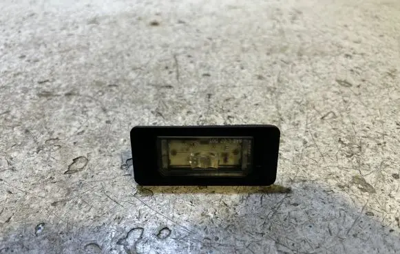BMW 5 F10 F11 Number plate light 7193293 104730656A