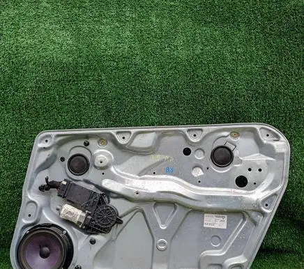 Volkswagen PASSAT B5 Front door window regulator with motor 3B4837752BS 3B4837752