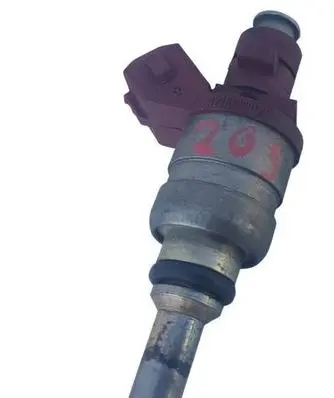 Fuel injector