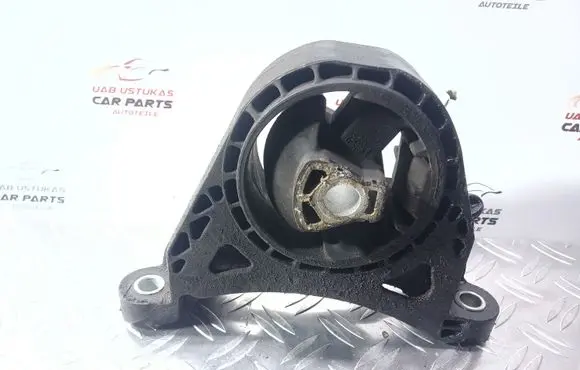 Opel Insignia A Engine mount bracket 13227769