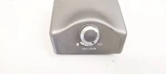 Subaru B9 Tribeca Climate control unit 134156