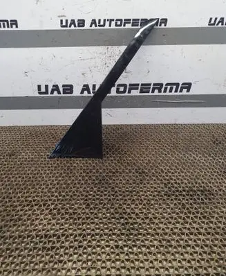 Citroen C4 II Picasso Rear door glass trim molding 9677089580