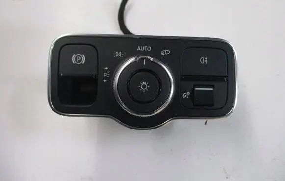 BMW 2 Active Tourer U06 Hazard warning light relay A2479052902