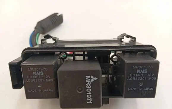 Mitsubishi Outlander Other relay MR301978