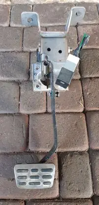 KIA Sorento Brake pedal