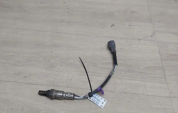 Toyota RAV 4 (XA40) Lambda probe sensor 89465-42230