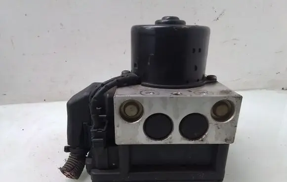 Volvo S80 ABS Pump 9472968