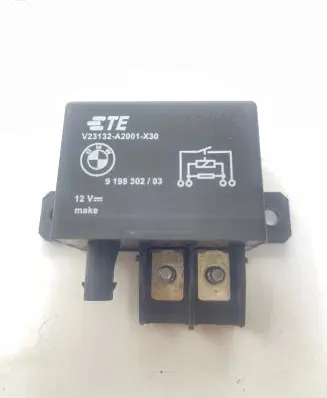 Coolant fan relay