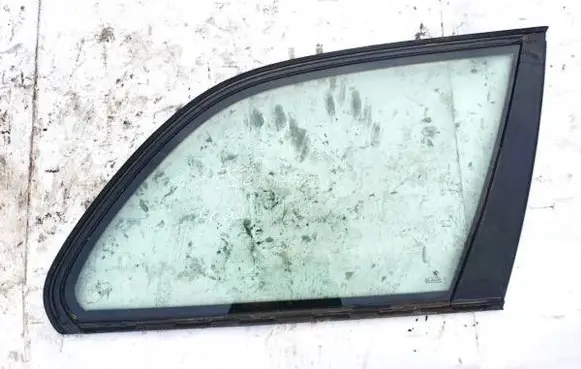 BMW 5 E39 Rear side window